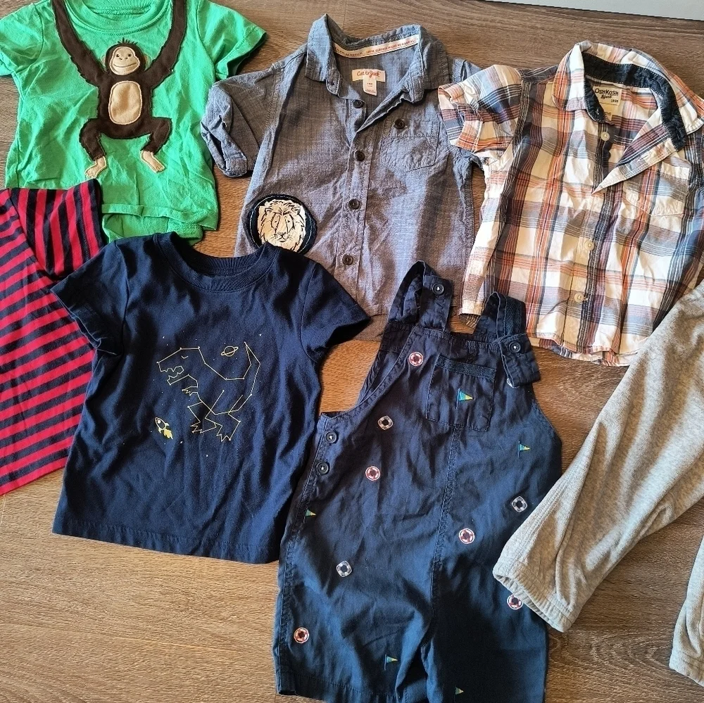 Boys Huge Lot of 47 size 18 Months Clothing, Shorts, Tshirts, Sweaters EUC